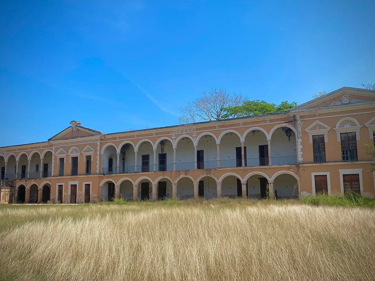 Photo of 10 de Abril