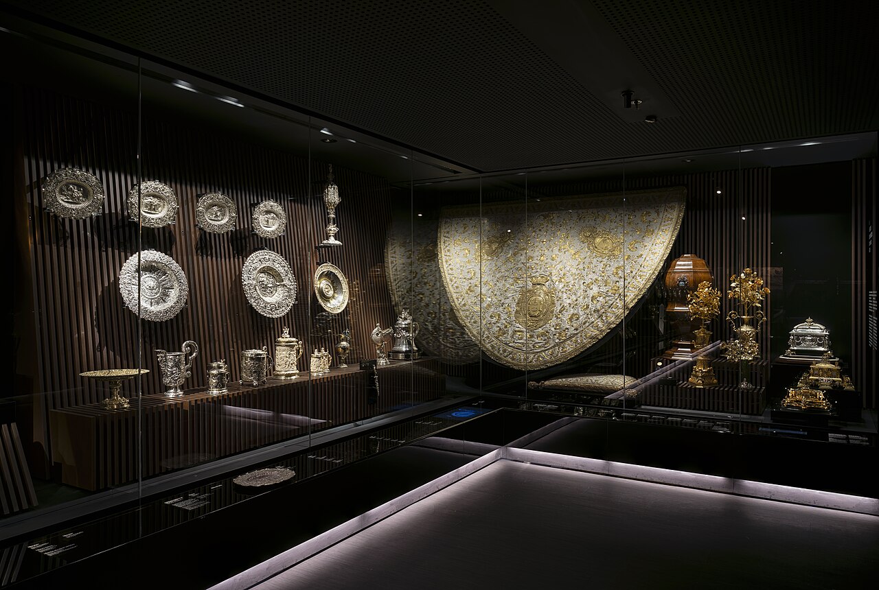 Displays with silver objects and diplomatic gifts, Royal Treasure Museum, Lisbon, Portugal
