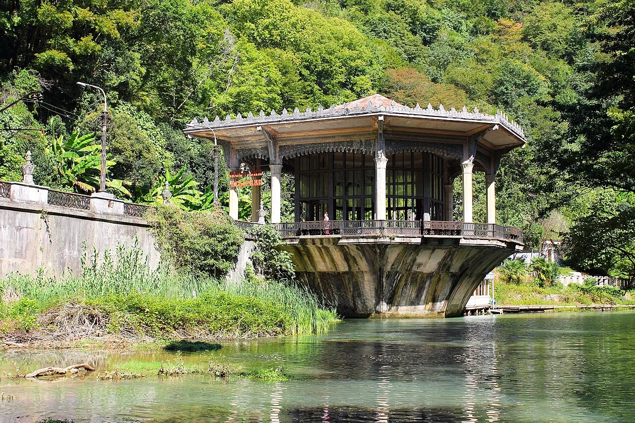 Photo of Akhali Atoni