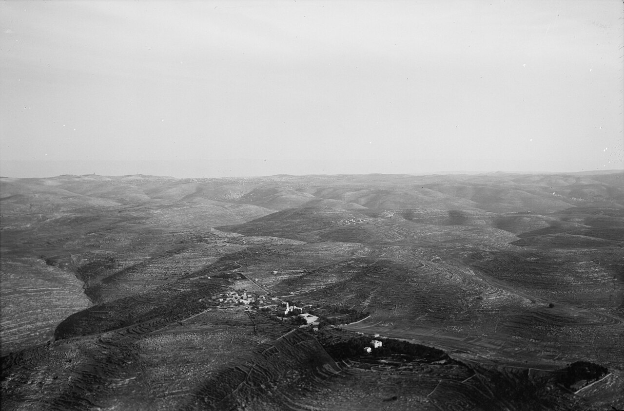 Title: Air views of Palestine. West of Jerusalem. El-Kubeibi. Emmaus. Looking east toward Jerusalem
Abstract/medium: G. Eric and Edith Matson Photograph Collection

Physical description: 1 negative :