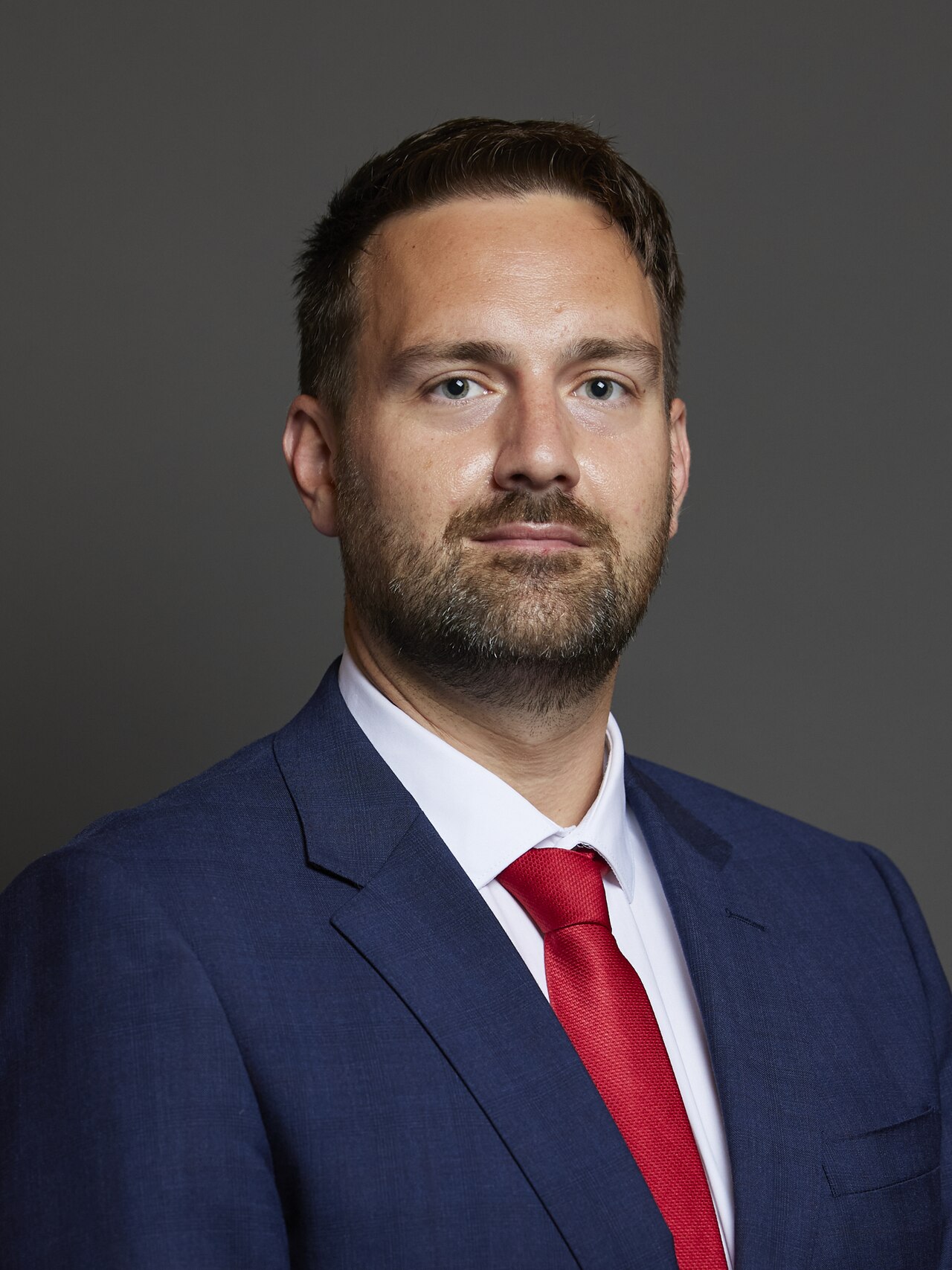 Official portrait of Dan Aldridge MP, 3:4 crop.