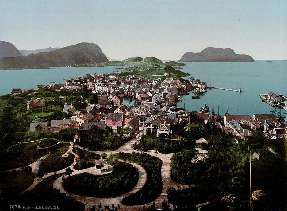 [General view, Ålesund, Norway]
[between ca. 1890 and ca. 1900].
1 photomechanical print : photochrom, color.
Notes:
 Title from the Detroit Publishing Co., Catalogue J--foreign section. Detroit, Mich. : Detroit Publishing Company, 1905.
Print no. 7079.
Forms part of: Landscape and marine views of Norway in the Photochrom print collection.
Subjects:
 Norway--Ålesund.
Format:  Photochrom prints--Color--1890-1900.
Rights Info:  No known restrictions on publication.
Repository:  Library of Congress, Prints and Photographs Division, Washington, D.C. 20540 USA, hdl.loc.gov/loc.pnp/pp.print
Part Of:  Landscape and marine views of Norway (DLC)   2001699563
More information about the Photochrom Print Collection is available at hdl.loc.gov/loc.pnp/pp.pgz

Call Number:  LOT 13432, no. 001 [item]