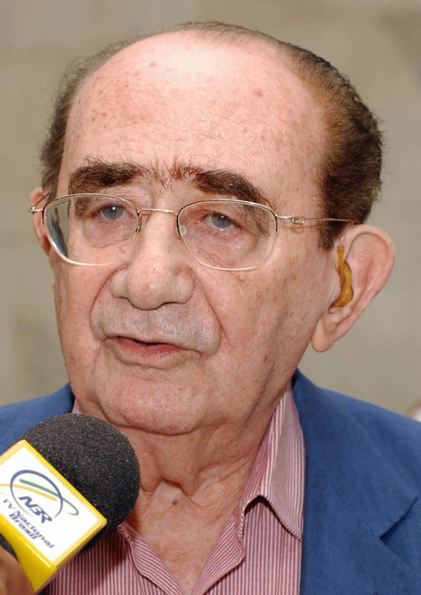 Photo of Antônio Olinto