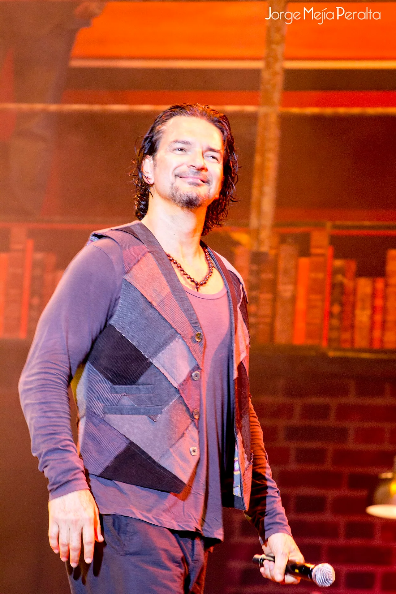 Photo of Arjona