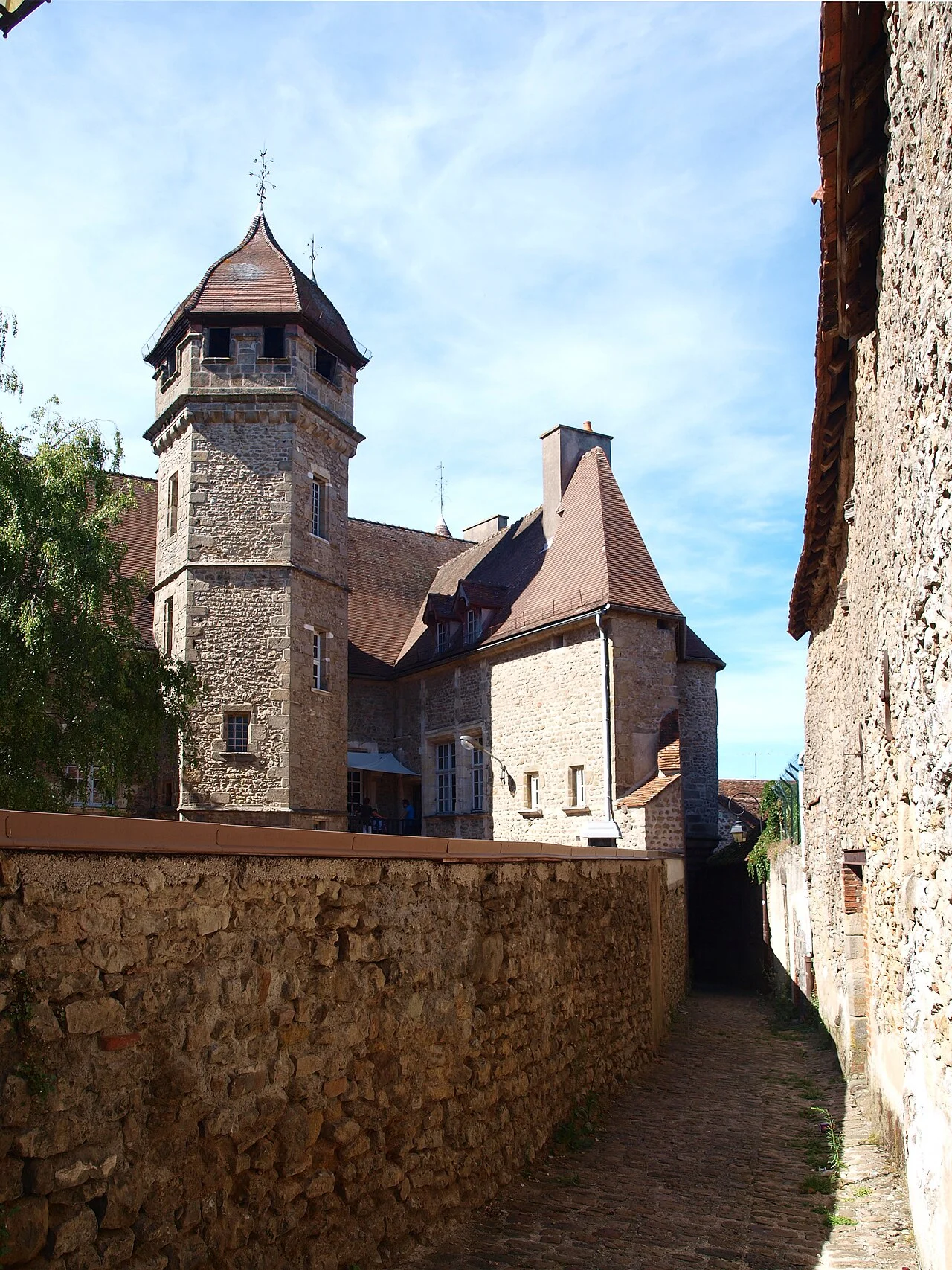 Photo of Arnay-le-Duc