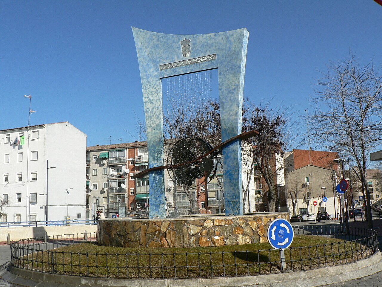 Monumento dedicado a todas las víctimas del terrorismo, en la estación de Azuqueca de Henares