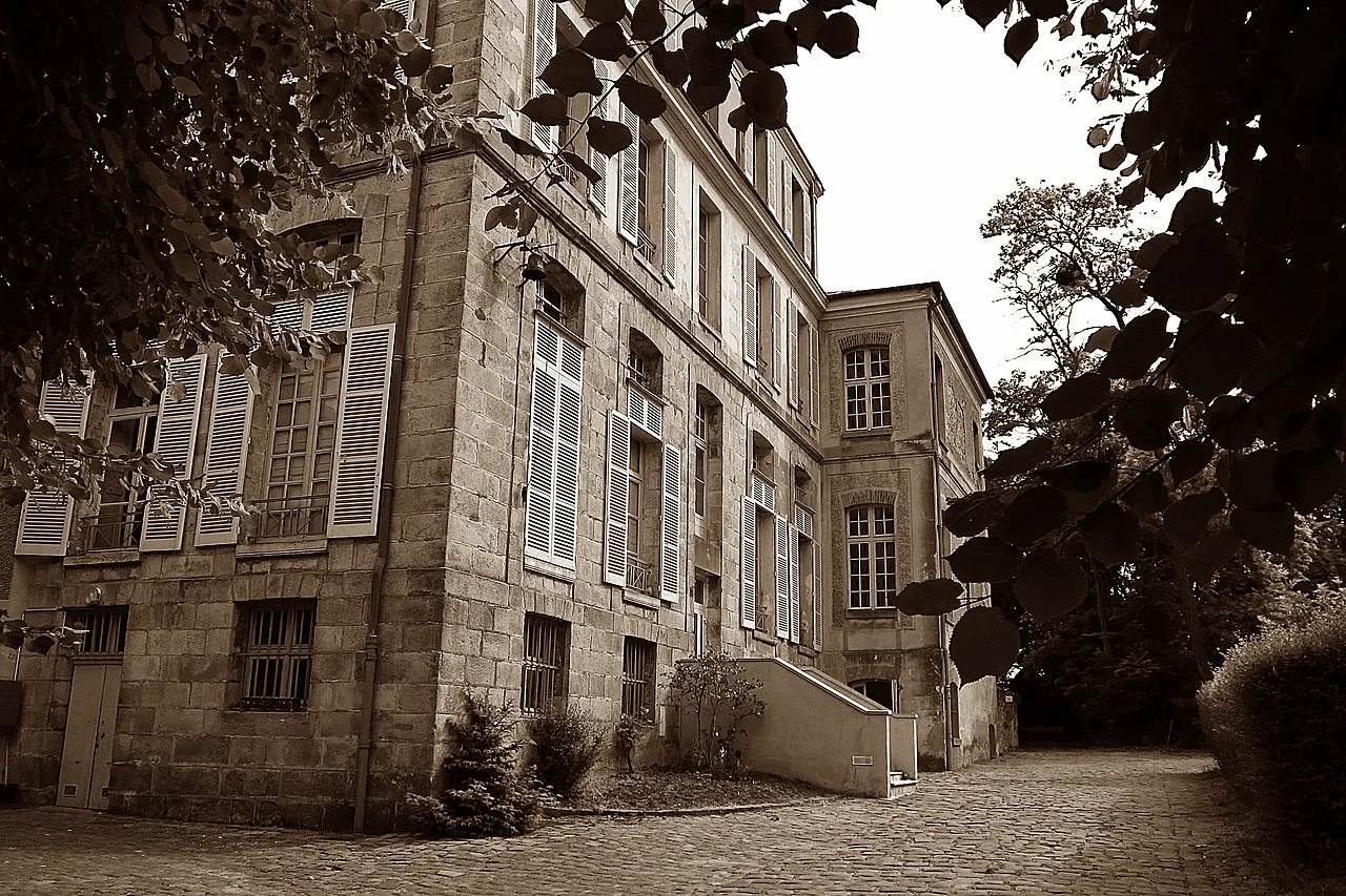 Photo of Ballainvilliers