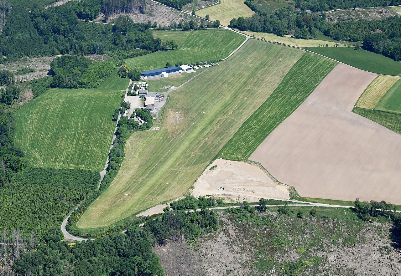 Aerial image of the Bergneustadt/Auf dem Dümpel airfield