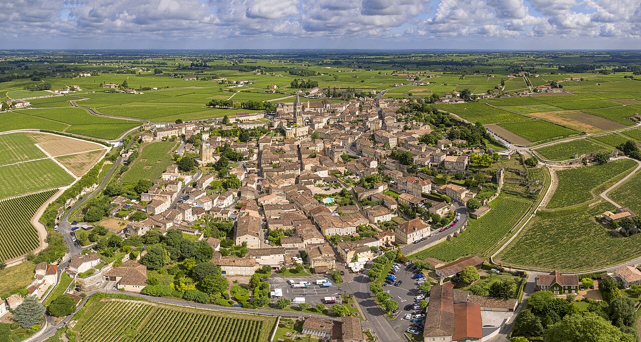 aerial panorama Saint-Émilion France 2016