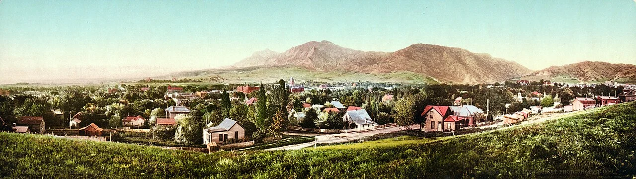 Photo of Boulder