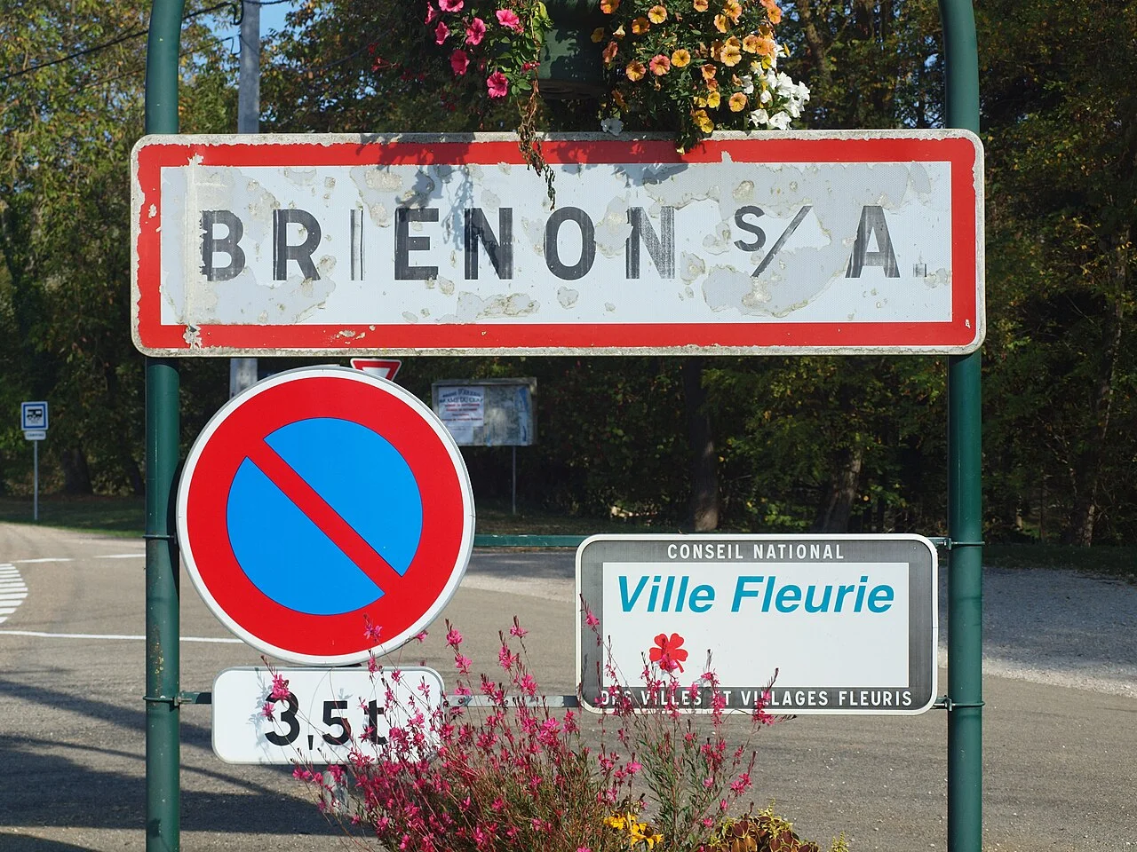 Photo of Brienon-sur-Armançon