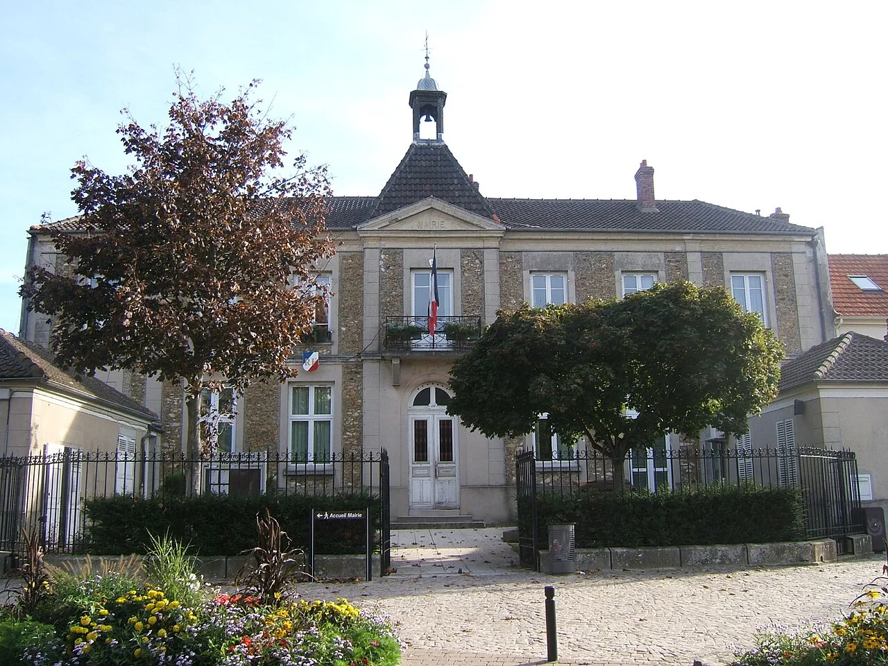 Photo of Bussy-Saint-Georges