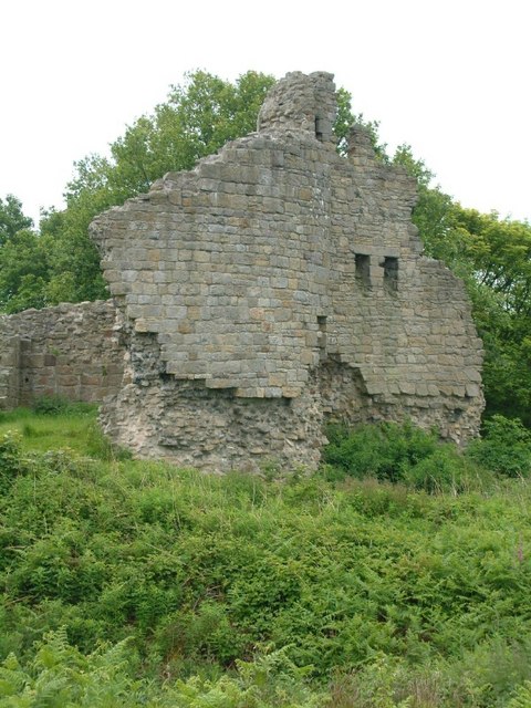 Caergwrle Castle First built by Dafydd ap Gruffydd in the lat 13th century, but was out of use and ruined by early in the 14th century.