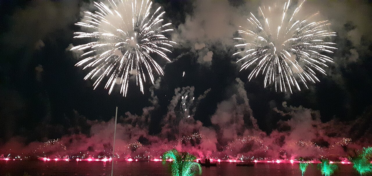 Tir du 21 juillet 2021 dans cadre du Festival d'art pyrotechnique de Cannes 2021