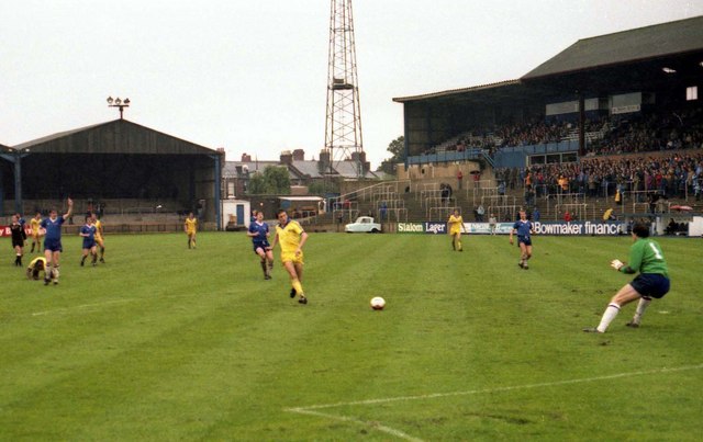 Carlisle United]] 2 - 1 Oxford United. At Brunton Park on september 26th, 1981. Trevor Swinbourne is the goalkeeper.