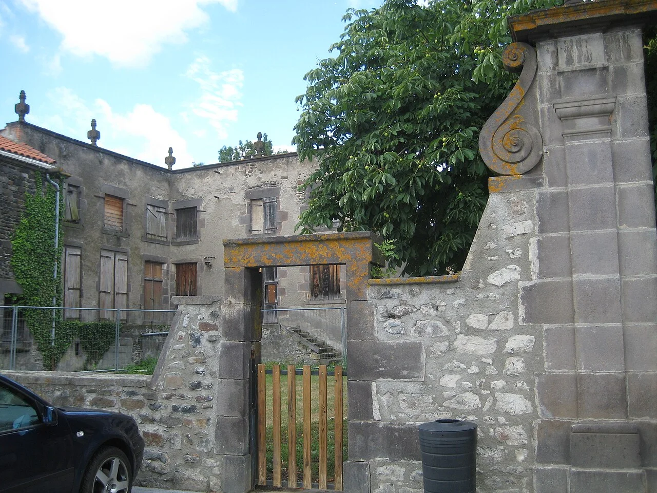 Photo of Châteaugay