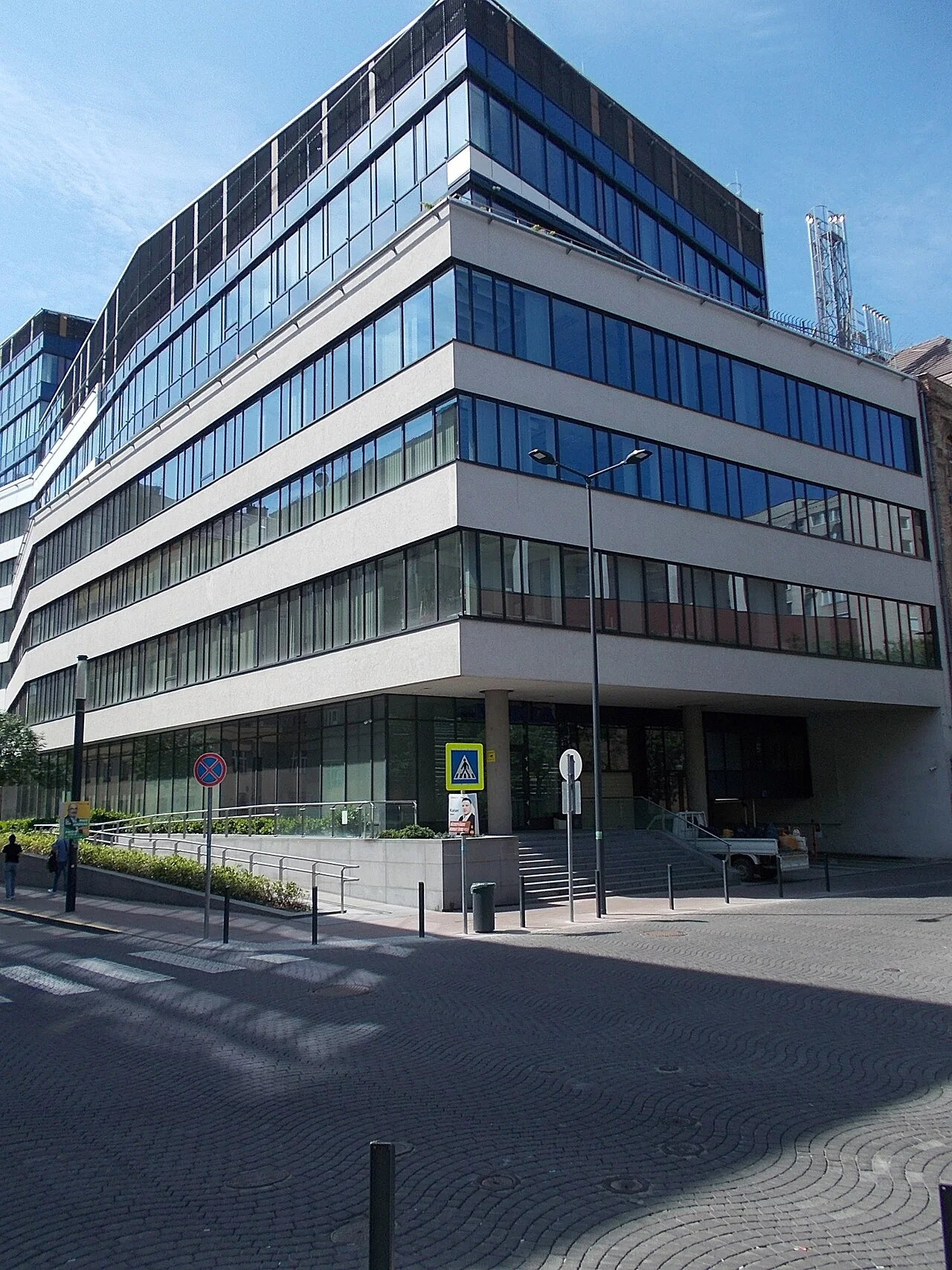 Photo of Corvinnegyed