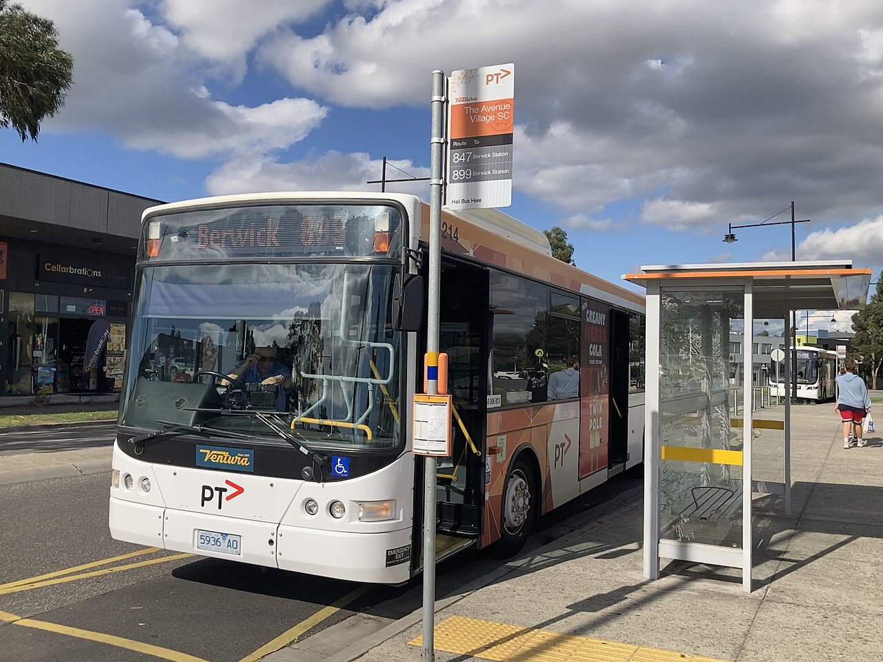 Ventura (214) 5936AO at Cranbourne North, about to start route 899 to Berwick