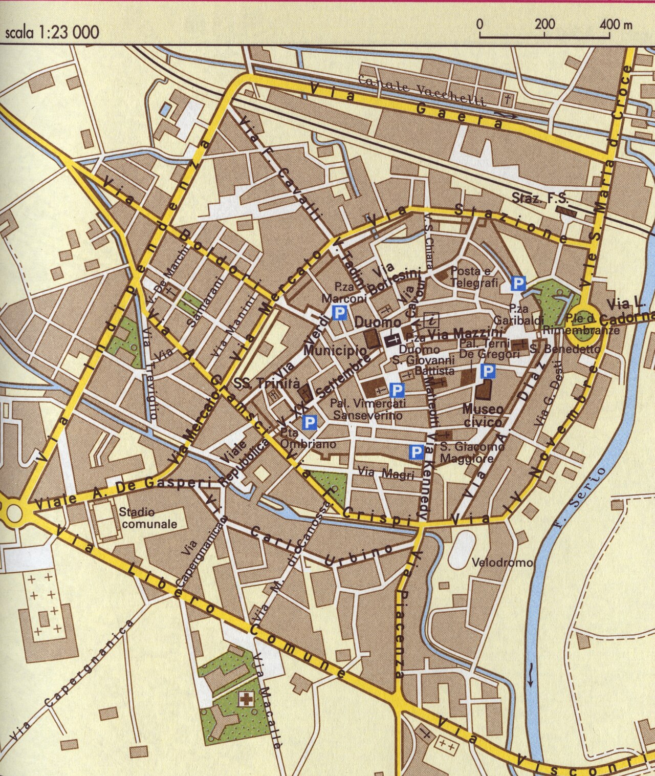 Map of Crema. Scale 1:23 000. In the Red Guide to Lombardy, Touring Club Italiano, ©2008 Touring Editore.