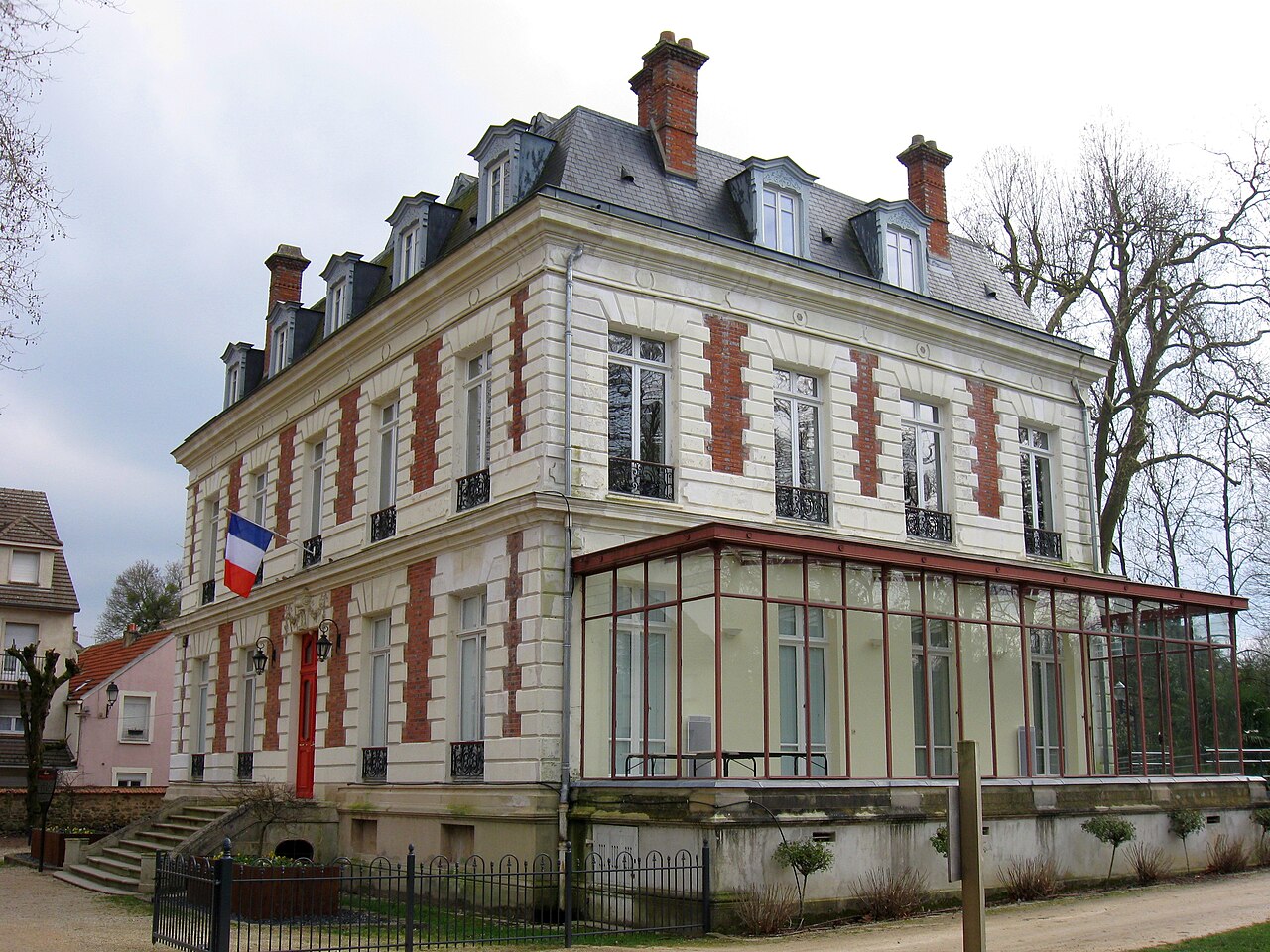 Château Soubiran à Dammarie-les-Lys. (Seine-et-Marne, région Île-de-France).