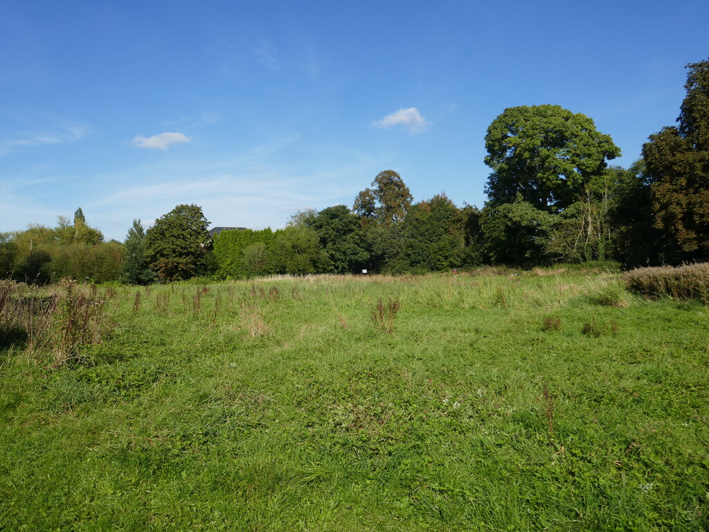 Devon Meadows, Devon Park