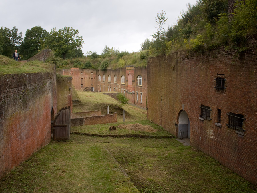Binnengracht van de Citadel te diest
