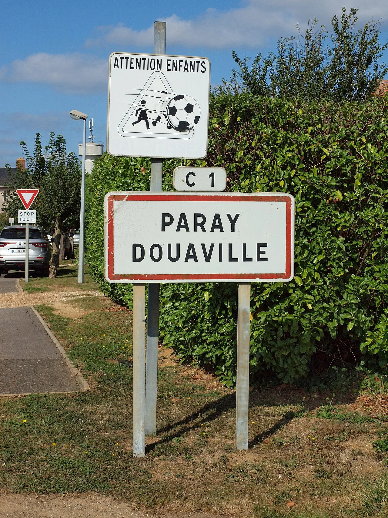 Photo of Douaville
