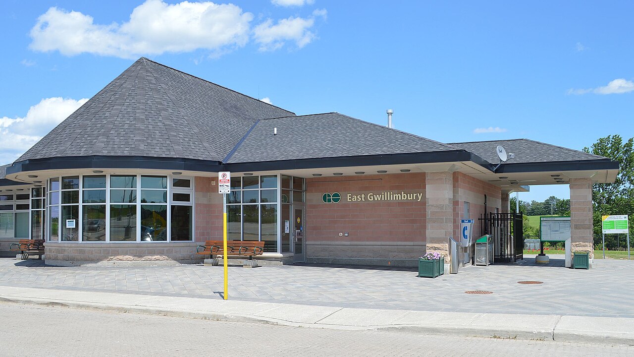 East Gwillimbury GO Station main building
