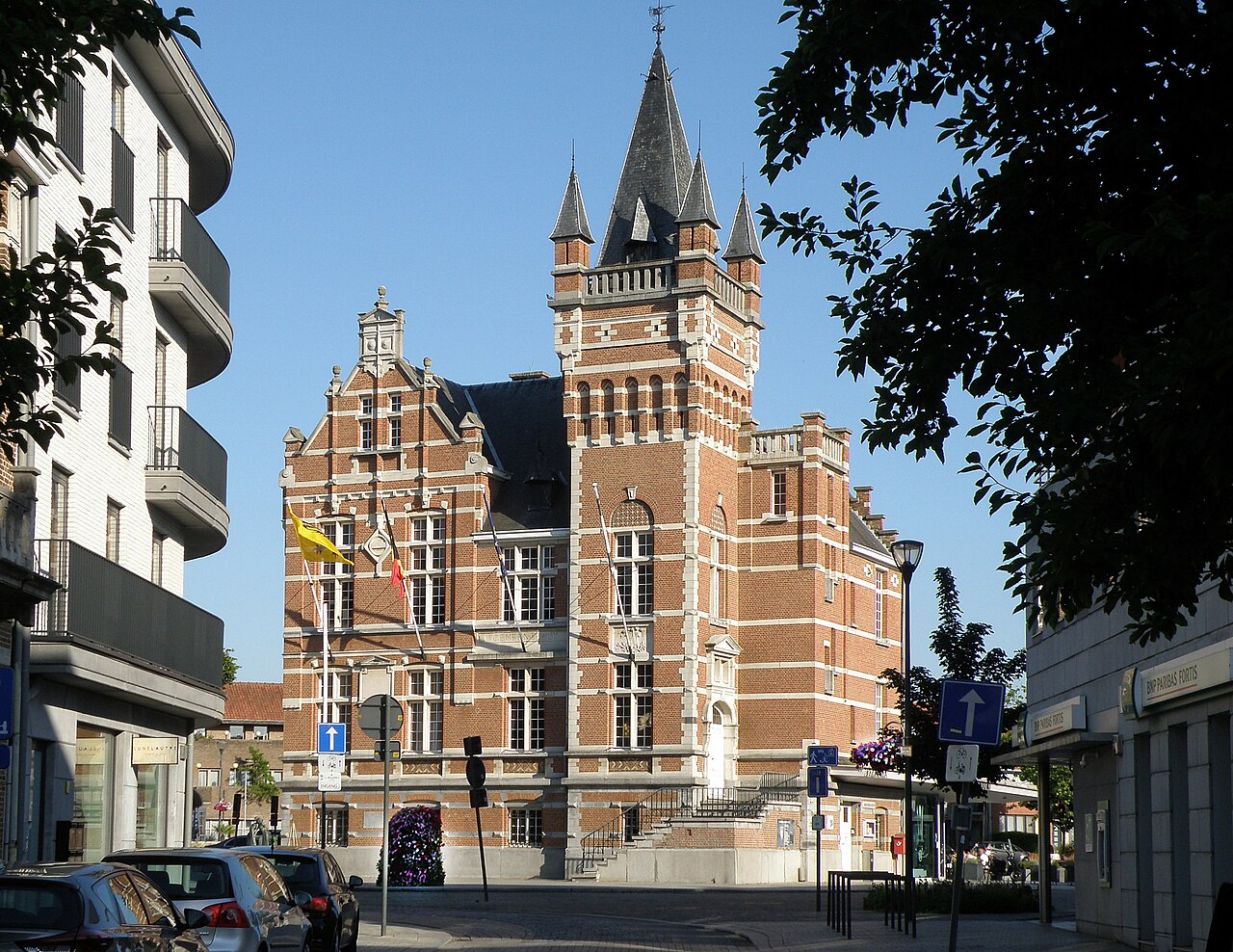Edegem (prov. Antwerpen, België). Gemeentehuis (maison communale/town hall/Gemeindehaus/alcaldía/prefeitura/palazzo comunale), archit. Charles Janssens, anno 1911.