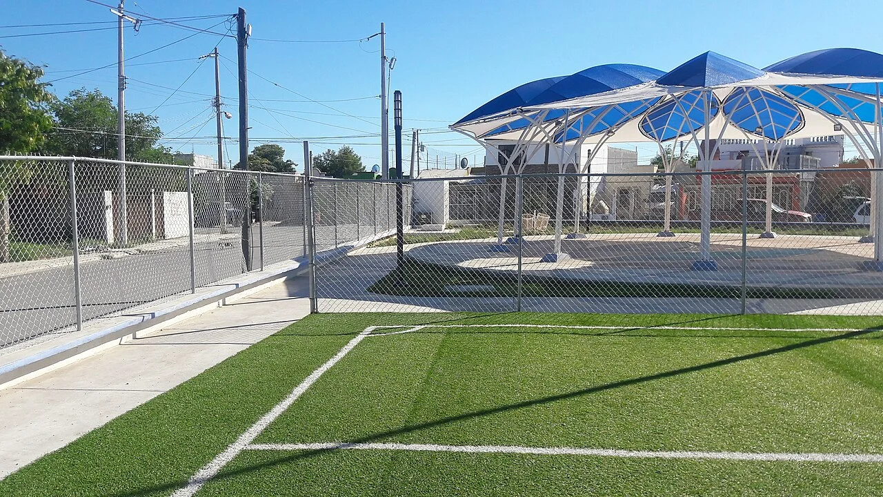 Photo of El Campanario y Oradel