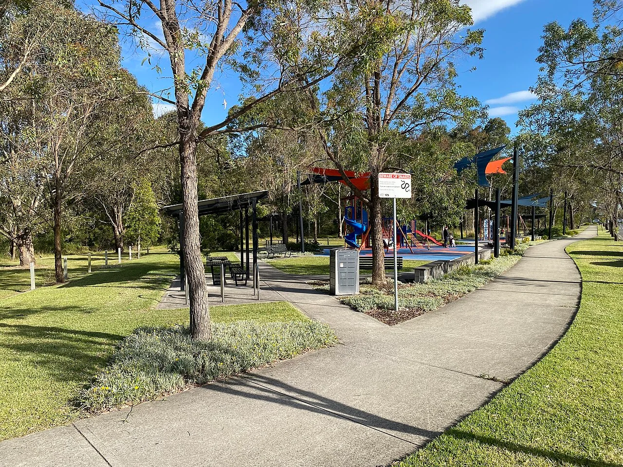 Photo of Elizabeth Hills