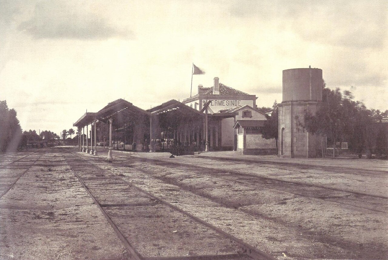 Ermesinde Train Station, before the renovation in the 21st Century, in Valongo, Portugal.