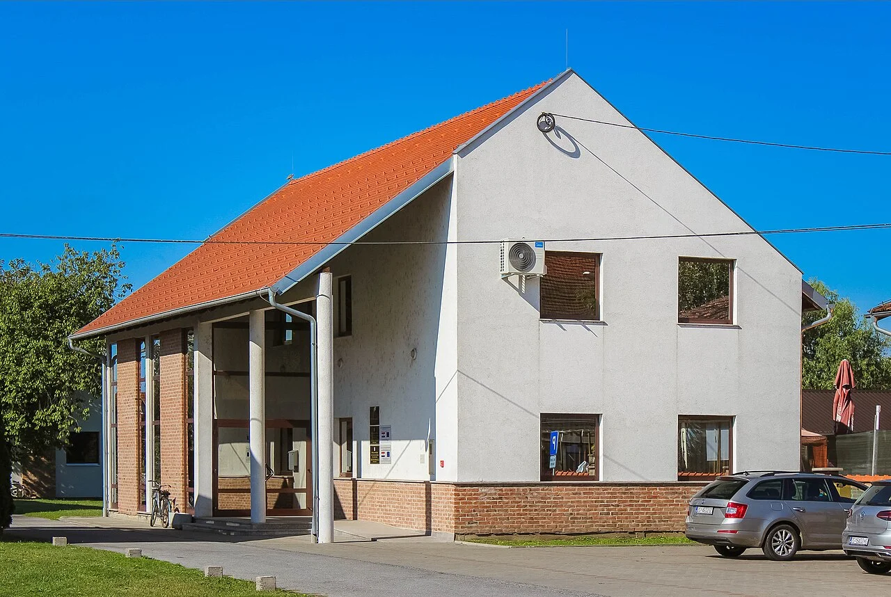 Photo of Ernestinovo