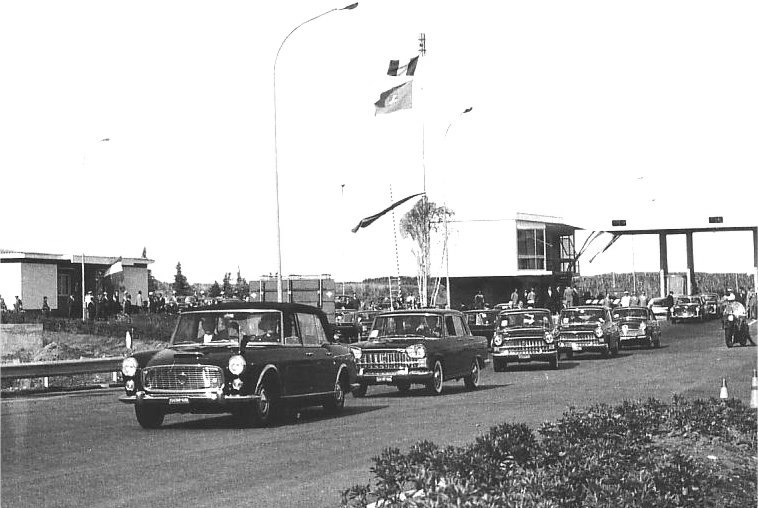 Il presidente Segni inaugura l'ultimo tratto dell'autosole nel 1964