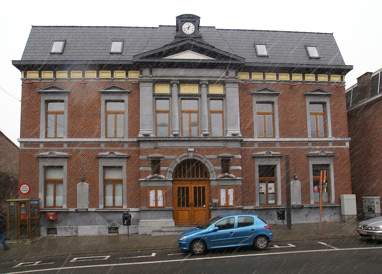 Grâce-Hollogne (Belgium): Town hall