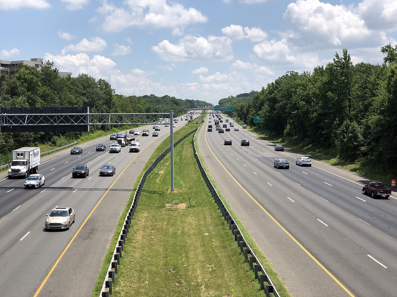 View south along Interstate 95 and Interstate 495 (Capital Beltway) from the overpass for Cherrywood Lane in Greenbelt, Prince George's County, Maryland