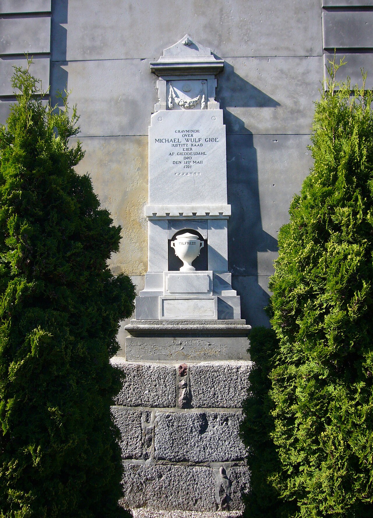 Greve Kirke, Roskilde County, Denmark. 

Epitaph.