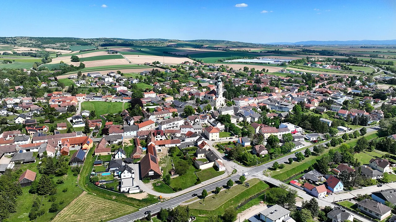 Photo of Großweikersdorf