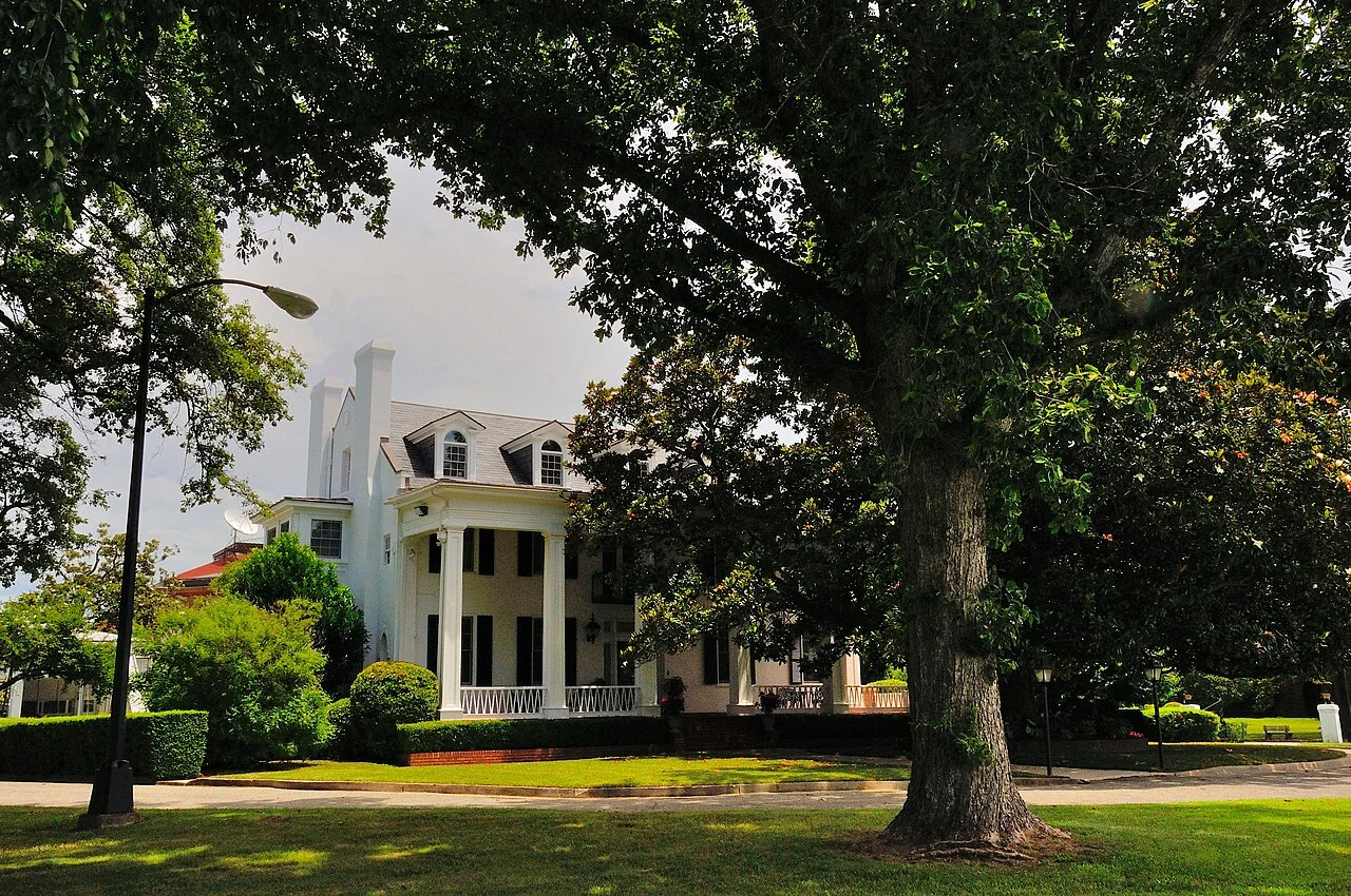 Photo of Hampton Manor