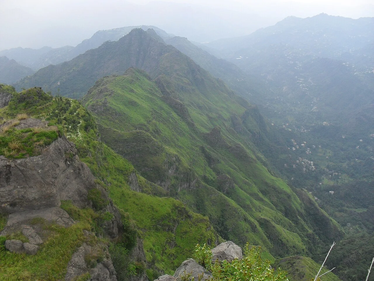 Photo of Ḩazm al ‘Udayn