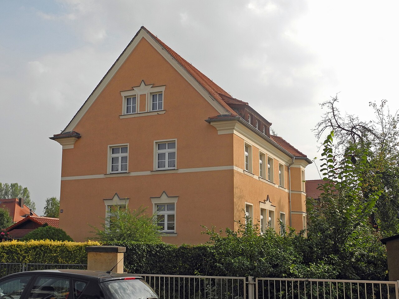 Sachgesamtheit Wohnanlage Wasserstraße Heidenau-Mügeln: Wohnhaus in der Wiesenstr. 14