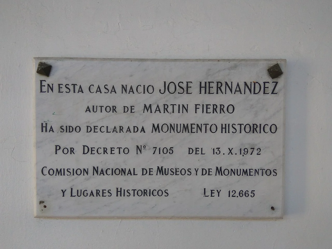 Photo of Hernández