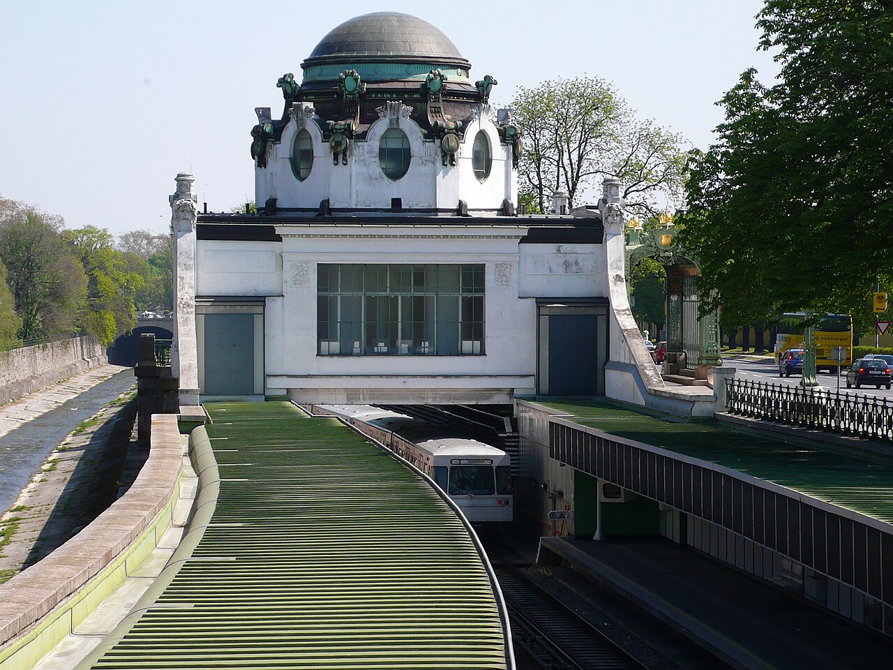 Wien Stadtbahn (U-Bahn), Hofpavillon Hietzing; Otto Wagner