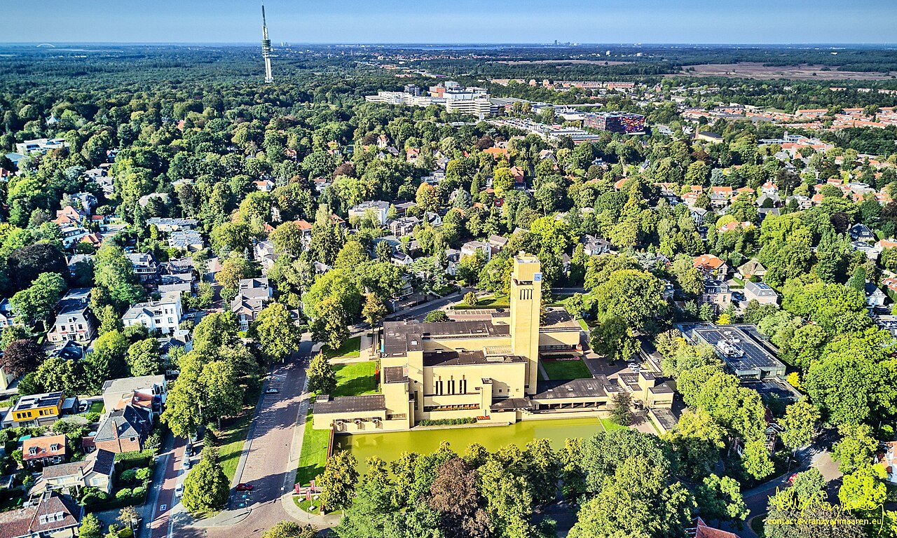 2020-09-19 Drone Shot Raadhuis City Hall and Media Park, Hilversum