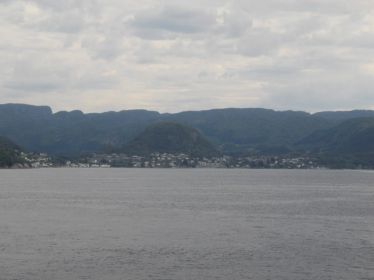 Photo of Hjelmelandsvågen