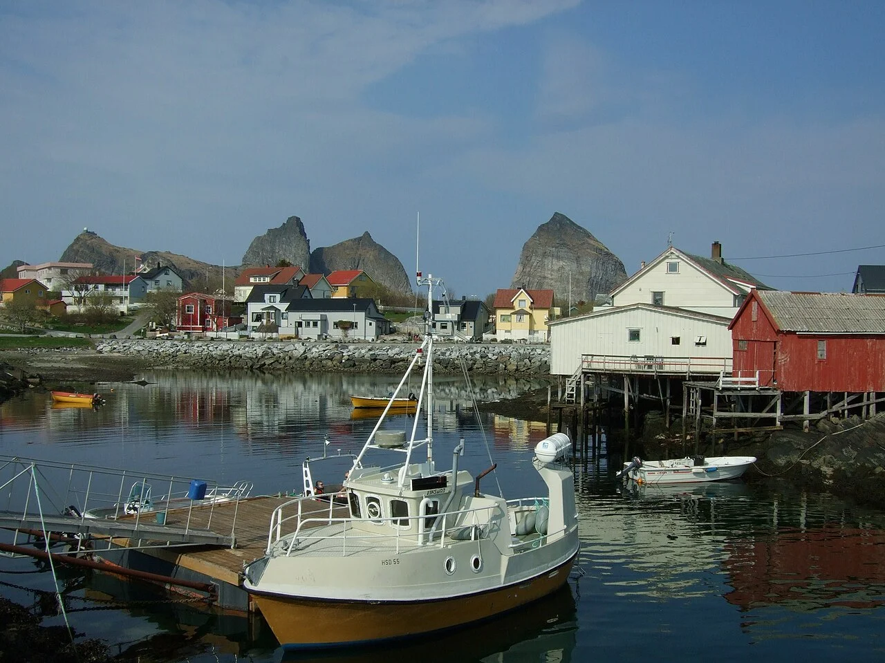 Photo of Husøya