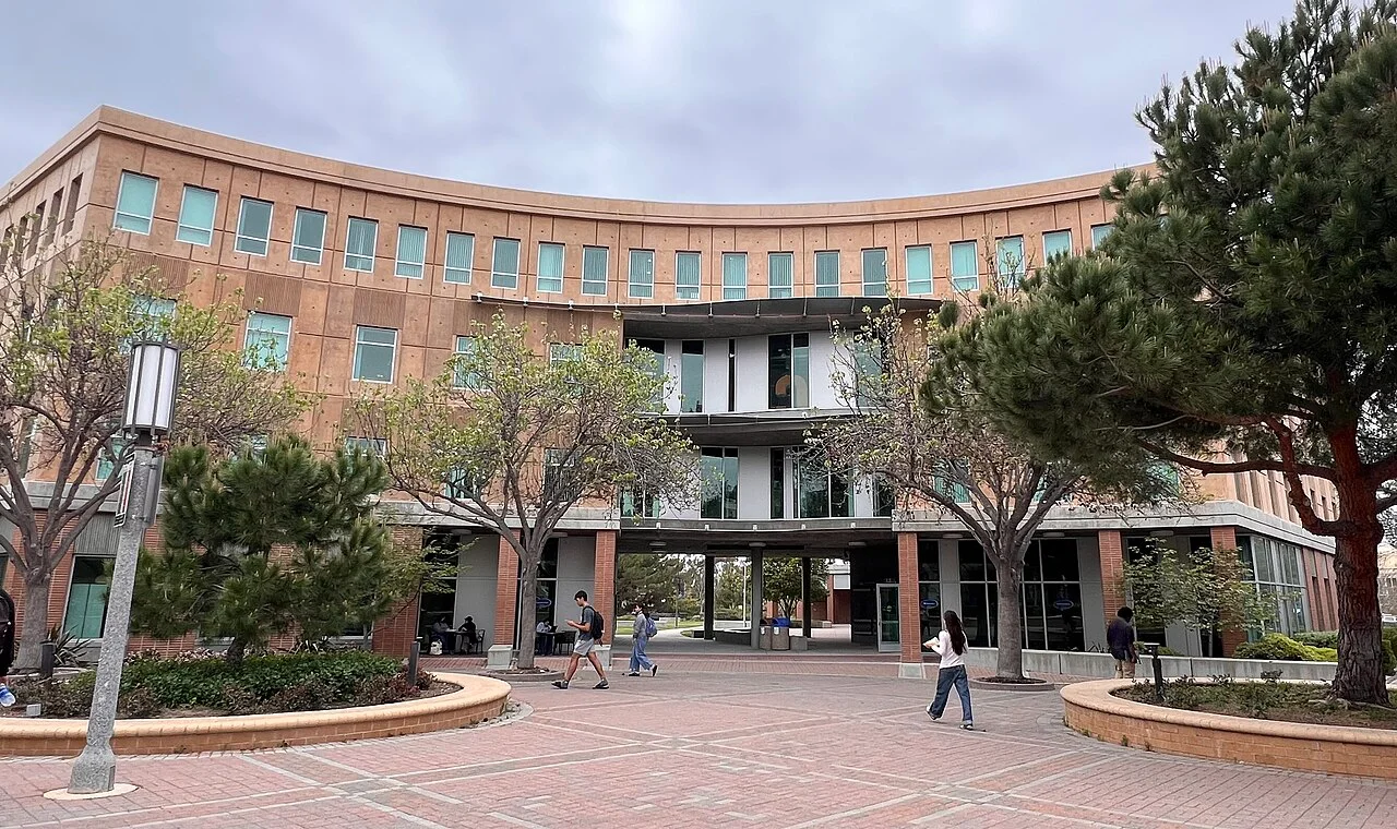 Photo of Irvine Health and Science Complex