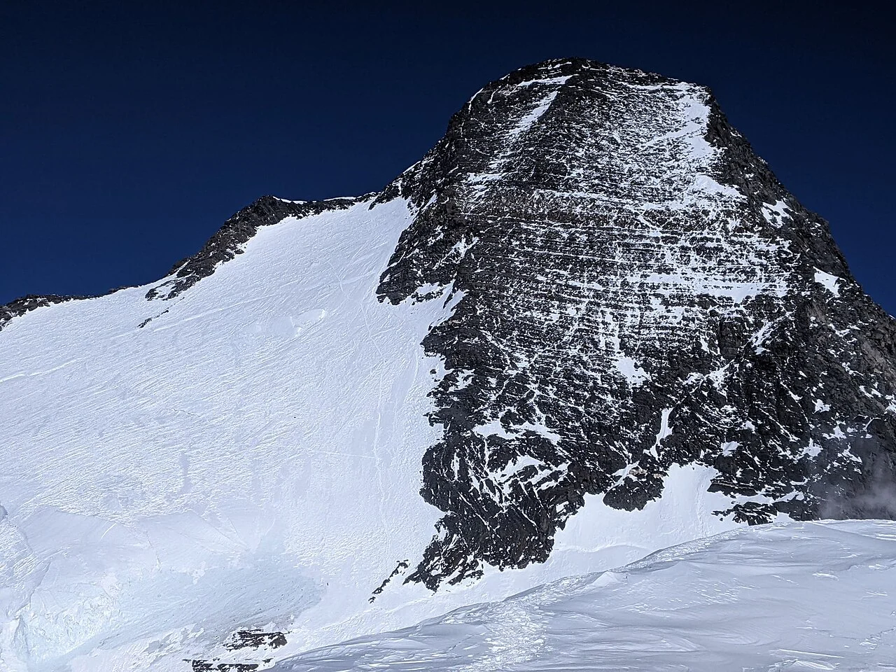 Photo of Ismoili Somoní