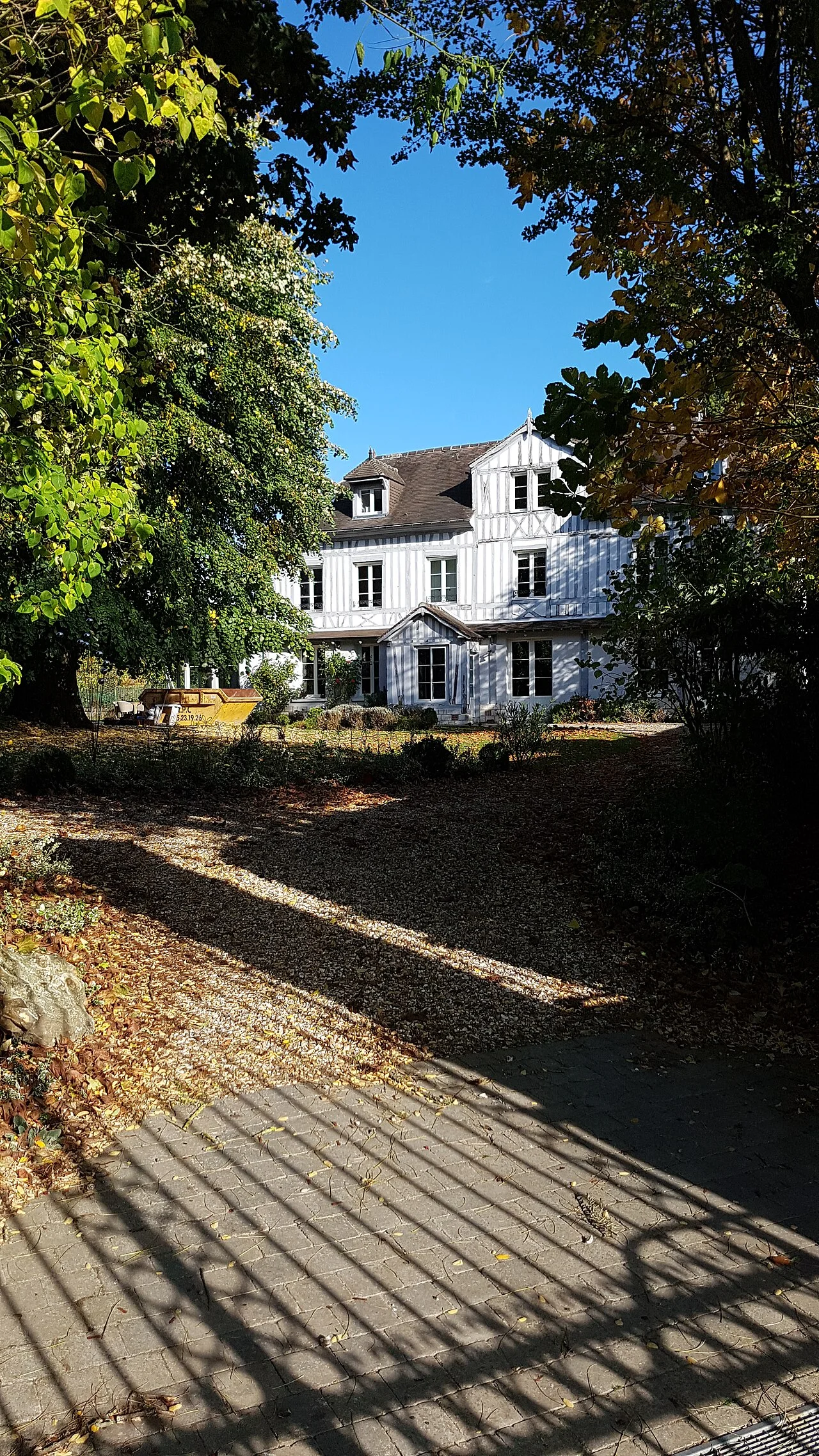 Photo of Isneauville