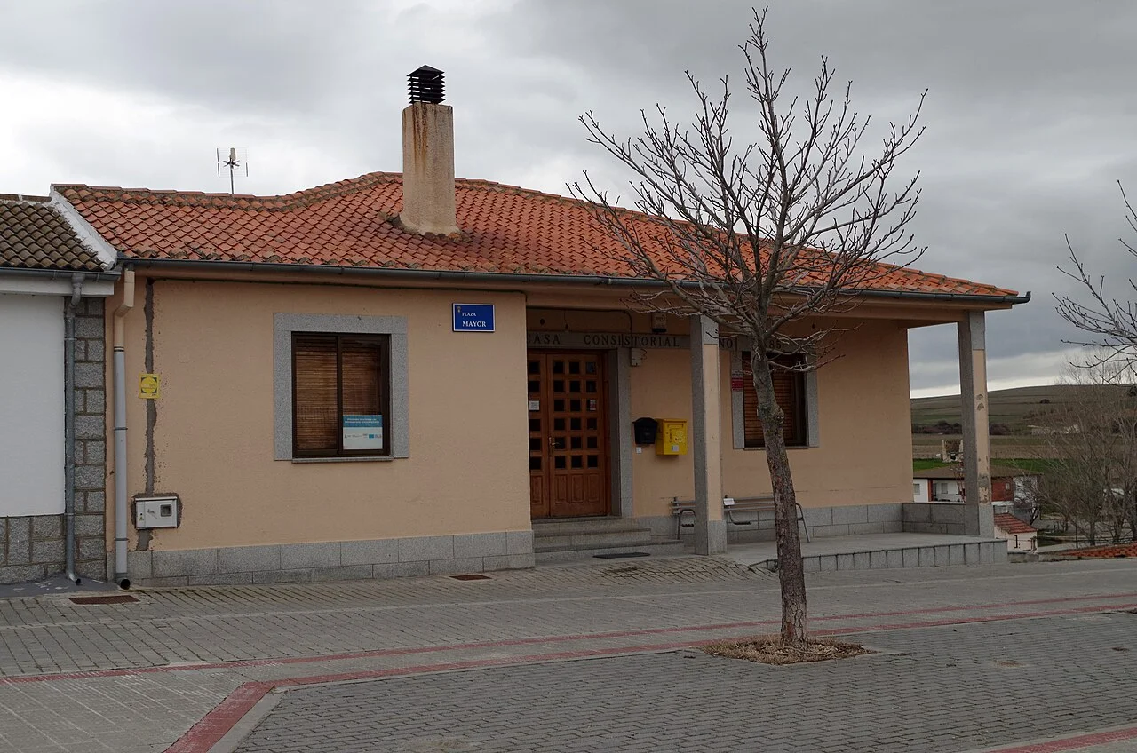 Photo of Ituero y Lama